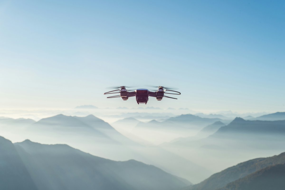 Congratulations to #MetroConnectSD's @promo_drone for being named a finalist in the Space and Defense Innovation Showcase and Ignite Competition, where it will pitch its aerial drone and messaging tech next month at @sxsw!

Read more: kron4.com/business/press…