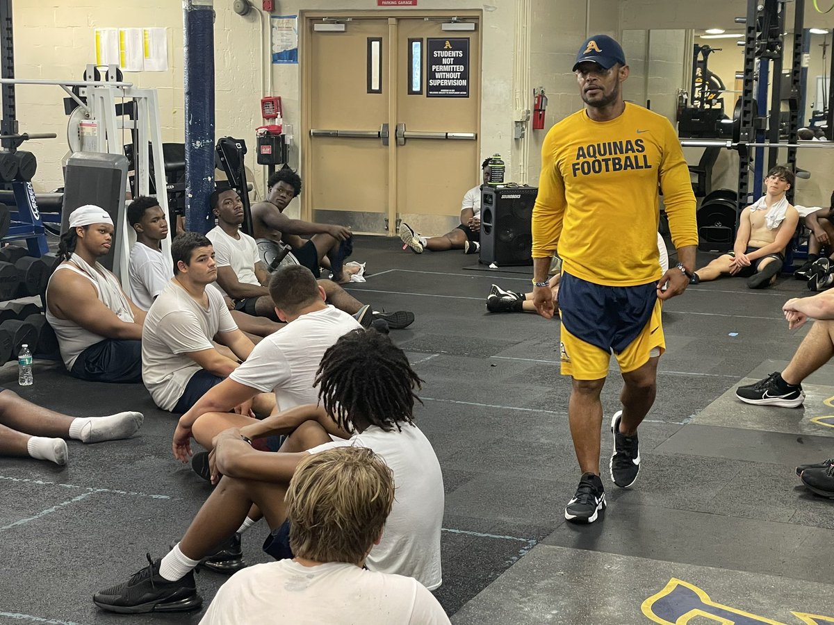 STA_Football's tweet photo. 🔹WORK YOUR DESTINY🔹 

Work through the discomfort destined for memorable moments conducive to a champion legacy. 

#Brotherly_Love
#RuleTheWorld
#YouGoWeGo
@CoachHarriott https://t.co/nizJcmUylA