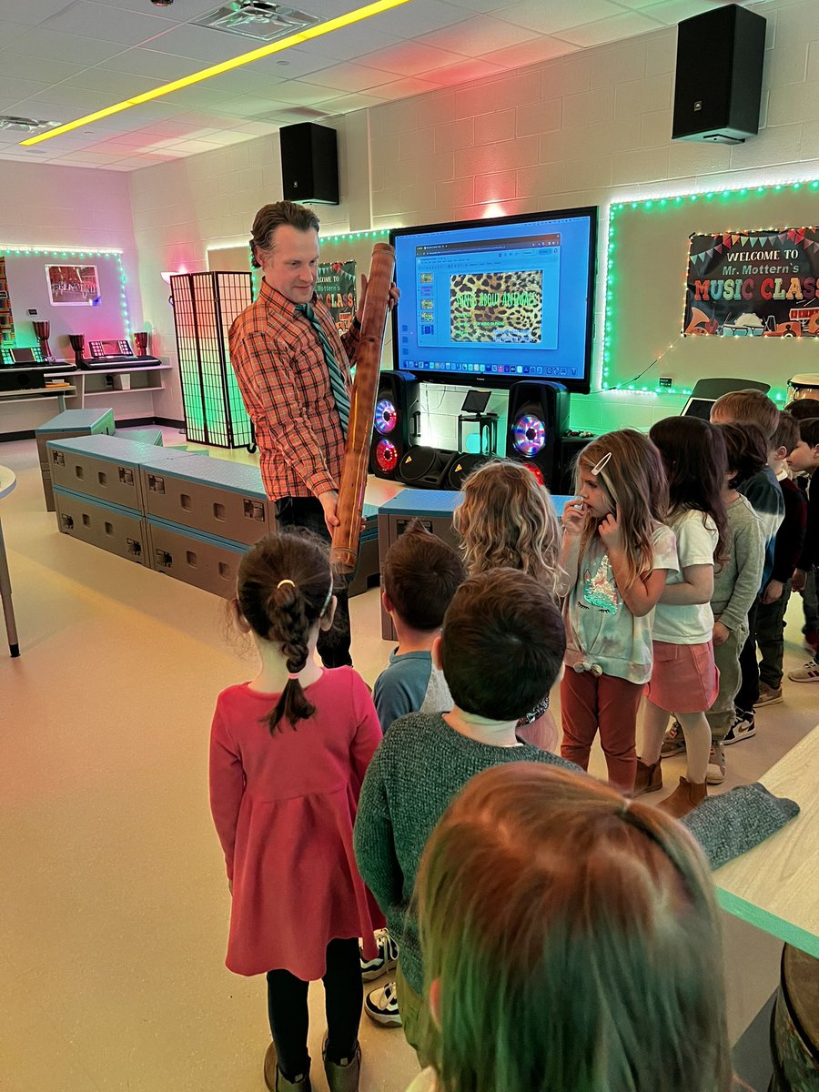 slevin_prek's tweet photo. We loved exploring the music room! Ask me how lovely the rainstick sounded! #fhleads #buildingstudy https://t.co/gOcKLdLnLp