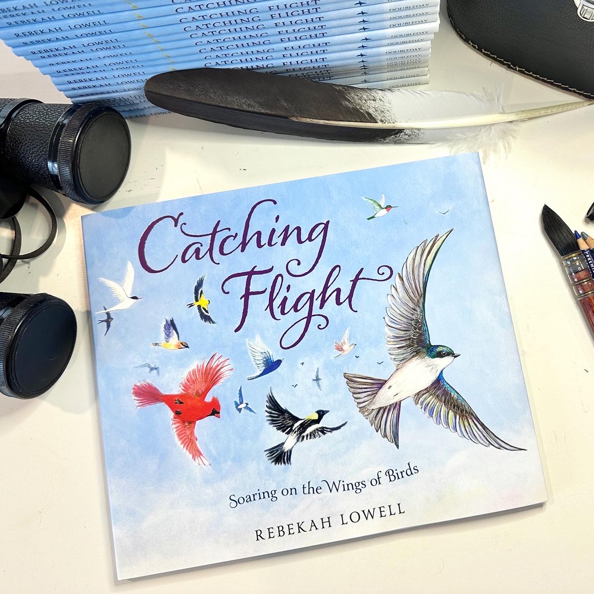 🤩 GIVEAWAY!!!! 🐦 CATCHING FLIGHT published a year ago today, so to celebrate, I'm giving away a signed copy! To enter like, RT and tag a friend! Winner announced on 3/15/24. (US only) @PTerlip @GoGirlsGoBooks @randomhousekids