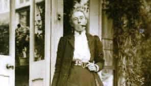 WendyGeorginaL2's tweet image. So pleased that this Women Amy Dillwyn is being recognised in Swansea today on International Womens Day where the new Coastal Park will be named Amy Dillwyn Park .
As Women we should remember her as against all odds in her time she stood up and got on with a man’s job 💪🏻
#IWD23