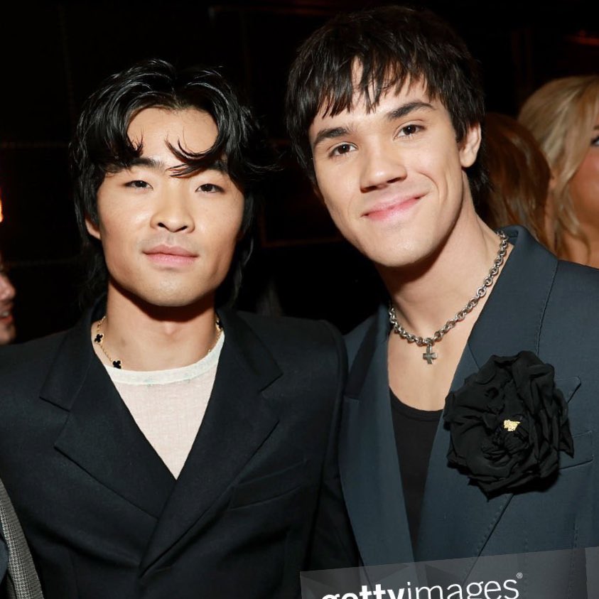 fmasistahood's tweet image. 2 pretty best friends #dallian