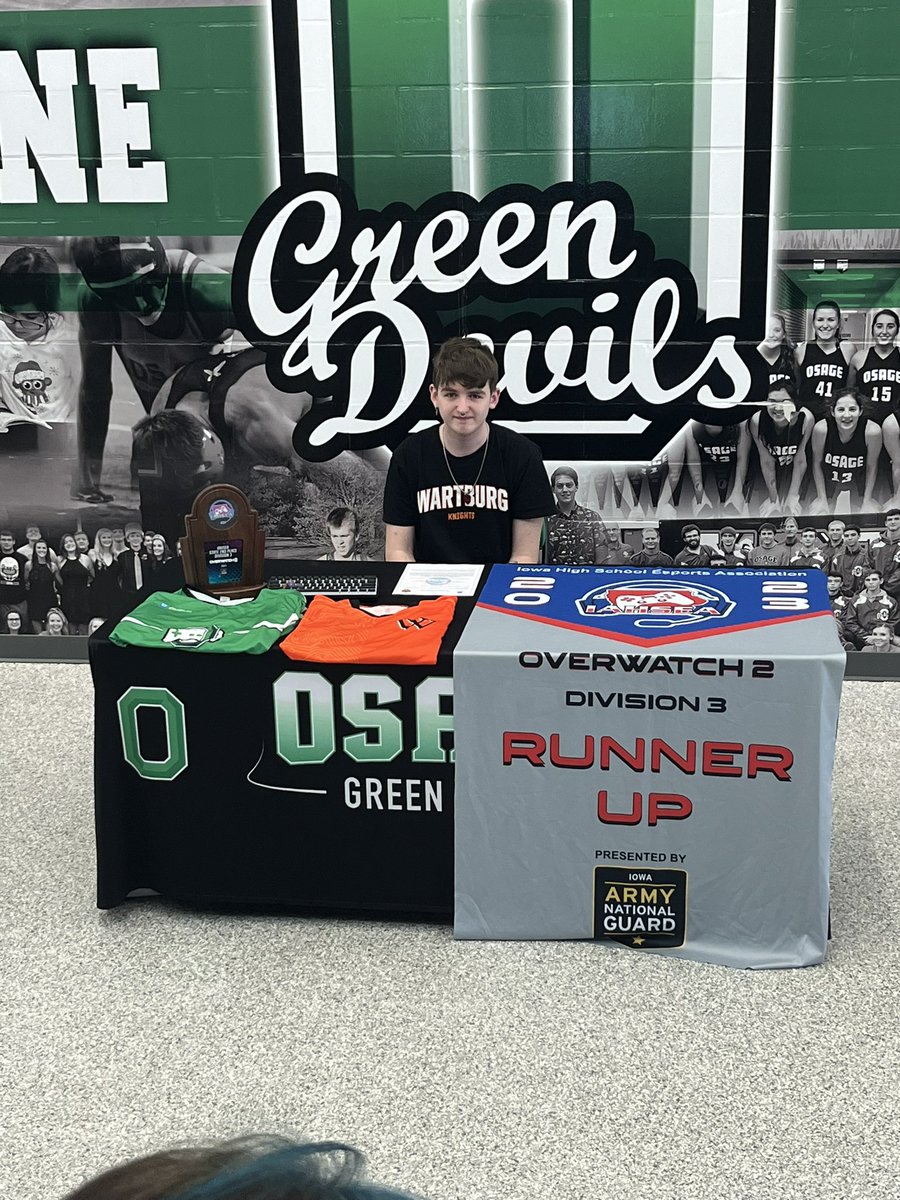 OsageAthletics's tweet photo. Congratulations to McCain Meyers on signing to play eSports at Wartburg next year!
#GreenDevilPride 🟢⚪️ https://t.co/HeBLIu11Ry