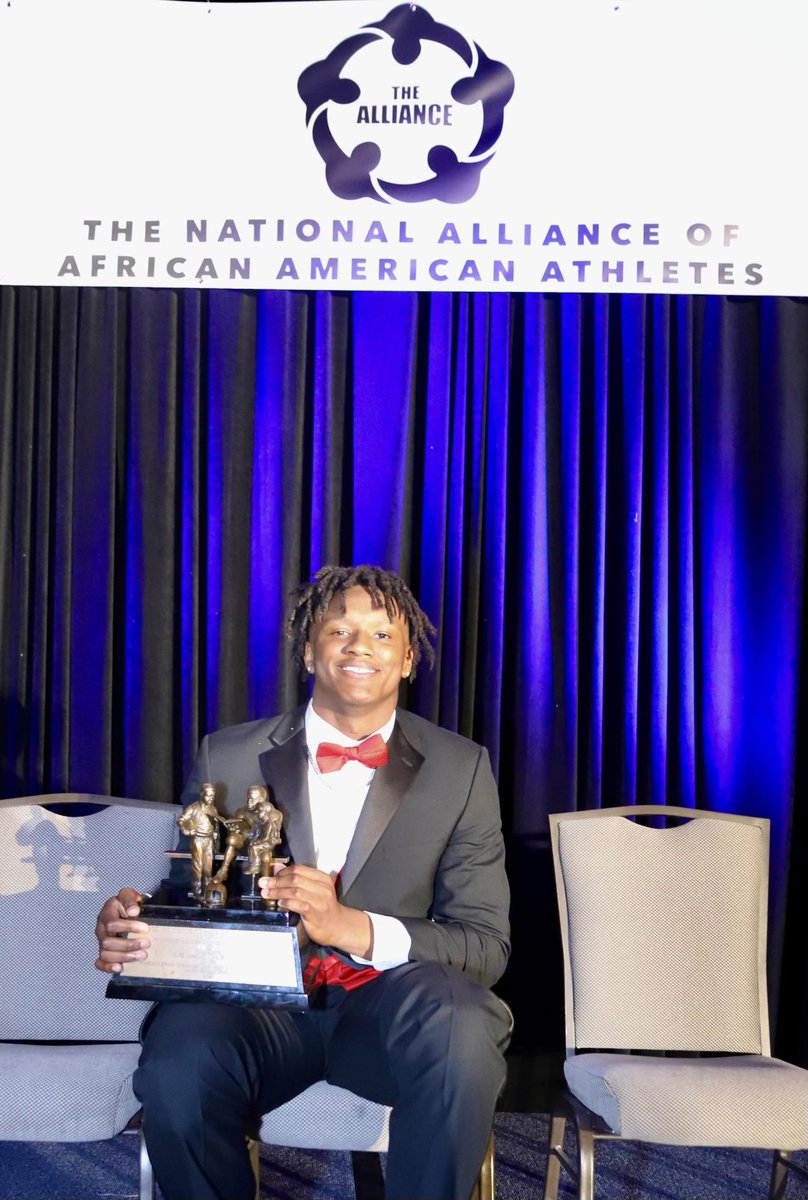 Proud and Honored to be Named  The Standard Bearer Of The Prestigious Franklin D. Watkins Award. This Award is Presented Annually To The Nation’s Top Elite Student Athletes. @watkinsalliance @NakobeDean @therealknelson @josh_dobbs1