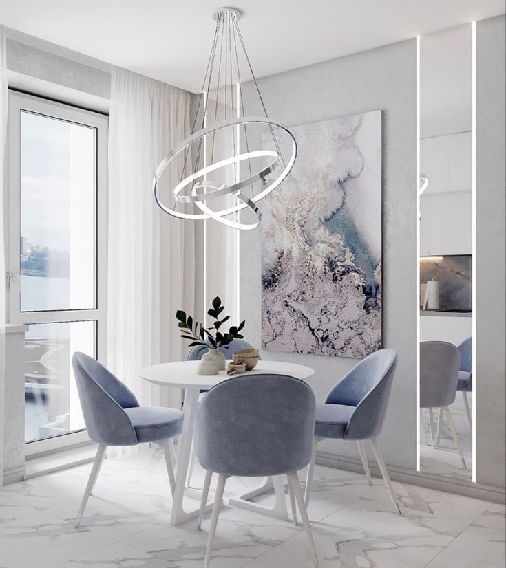 بسيط لكن أنيق
من الضرورة الأخذ بالاعتبار شكل الطاولات الهندسي وتنسيقه مع نفس شكل الثريا المتدلية
واختيار لون الثريا بناءً على تفاصيل أرجل أو سطح الطاولة نفسه
#تصميم_تنفيذ