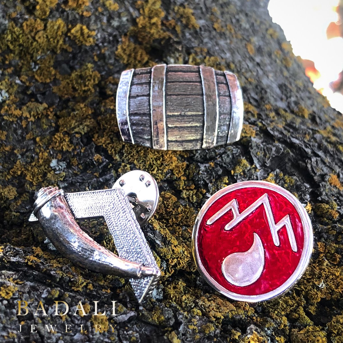 “One man always makes a difference. Sometimes it’s a small one. Other times, he tips a war.” Officially licensed Powder Mage collection, handmade by Badali Jewelry. badalijewelry.com/collections/po… @BrianTMcClellan #PowderMage #Adran #BenStyke #MadLancers