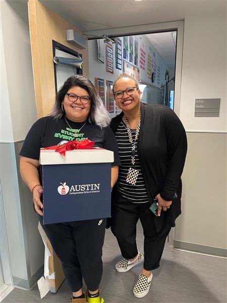 @AustinISD_STEM brought the #AISDJoy to our incredible @GMMS_AISD math teacher of the year, Celia Hernandez! We are so fortunate to have her leading learning in our community! Thank you, Danielle and @DarlaCARES! @Secondary_AISD