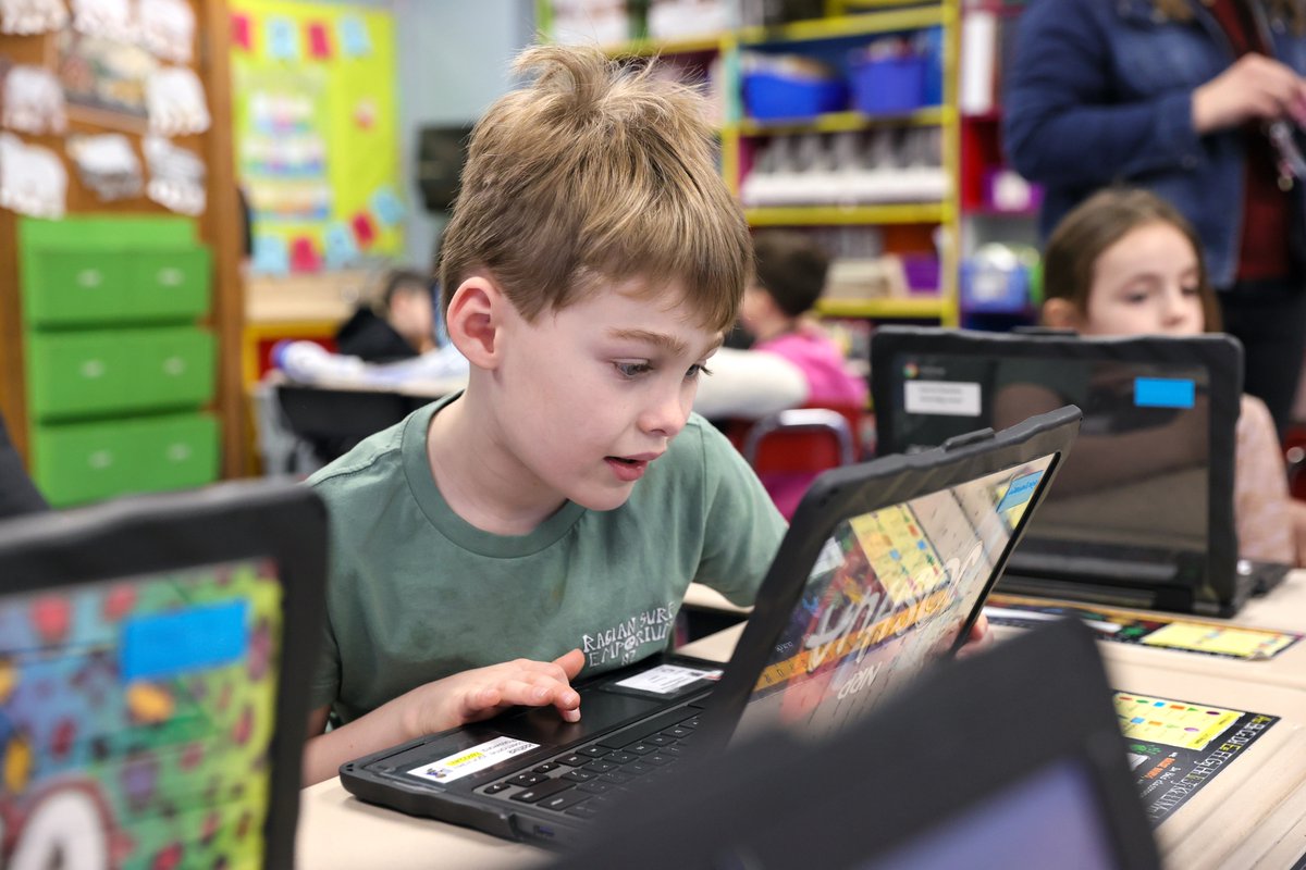 Second Graders Become Digital Publishers 📰: commack.k12.ny.us/protected/Arti…