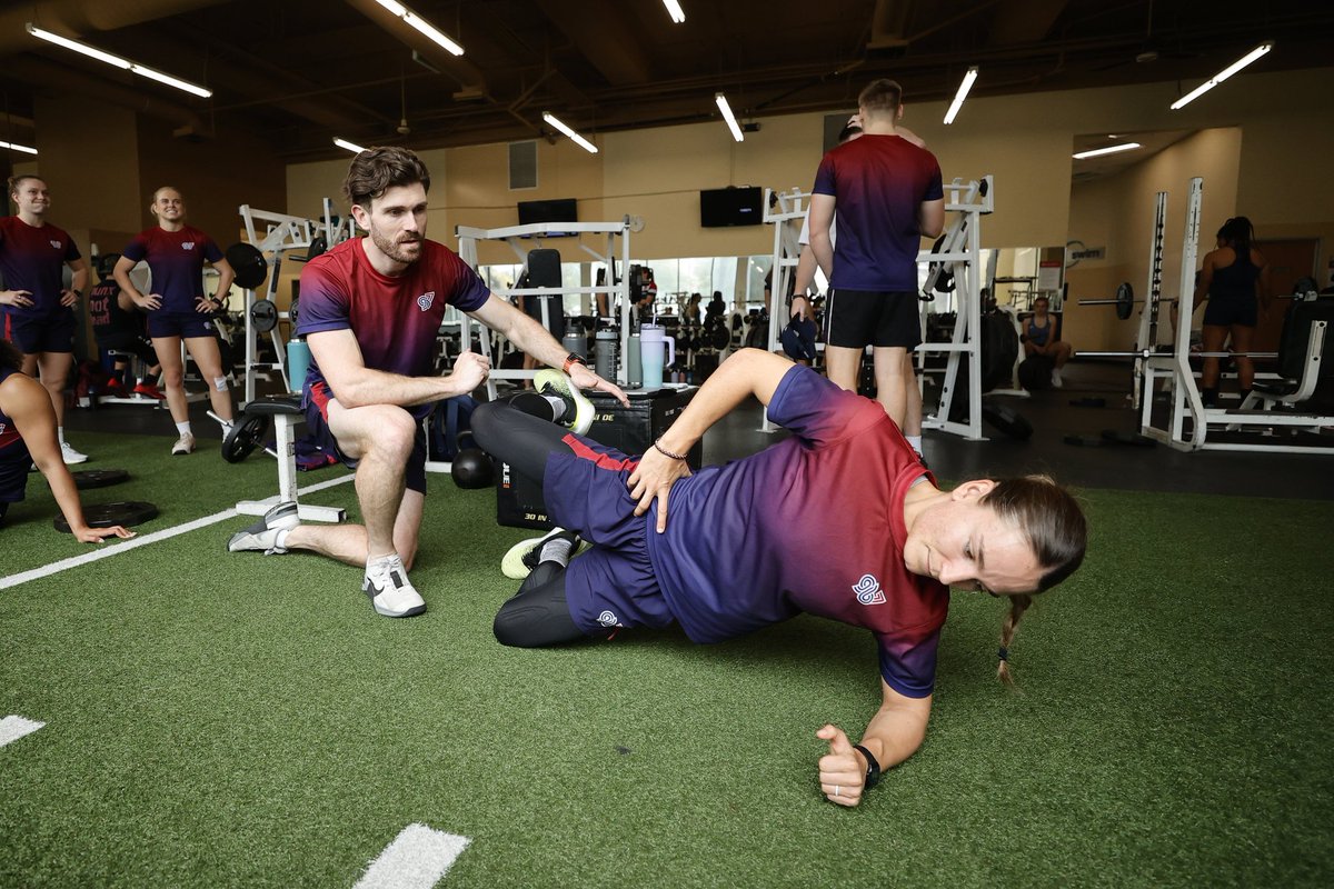JDSwain89's tweet photo. Another mad few weeks with @GBRugbySevens on the road for the @SVNSSeries at the @CanadaSevens and @LASevensRugby. Great to see everything build on the #roadtoparis2024 
#gb7s 
#Rugby7s 
#sportsphysio https://t.co/10w9BN872I
