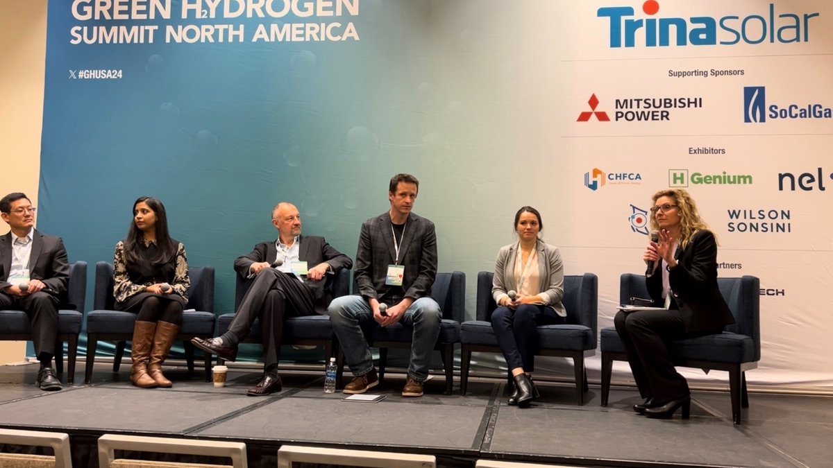 sensorcommtech's tweet photo. SCT's CEO Kamil Agi participated in a panel at the Green Hydrogen Summit in Seattle Feb 29th. Discussion focused on safety, accountability &amp; peer engagement. SCT recently announced successful testing of its new H2 sensor technology to help power America's hydrogen future. https://t.co/2eTeCvT469