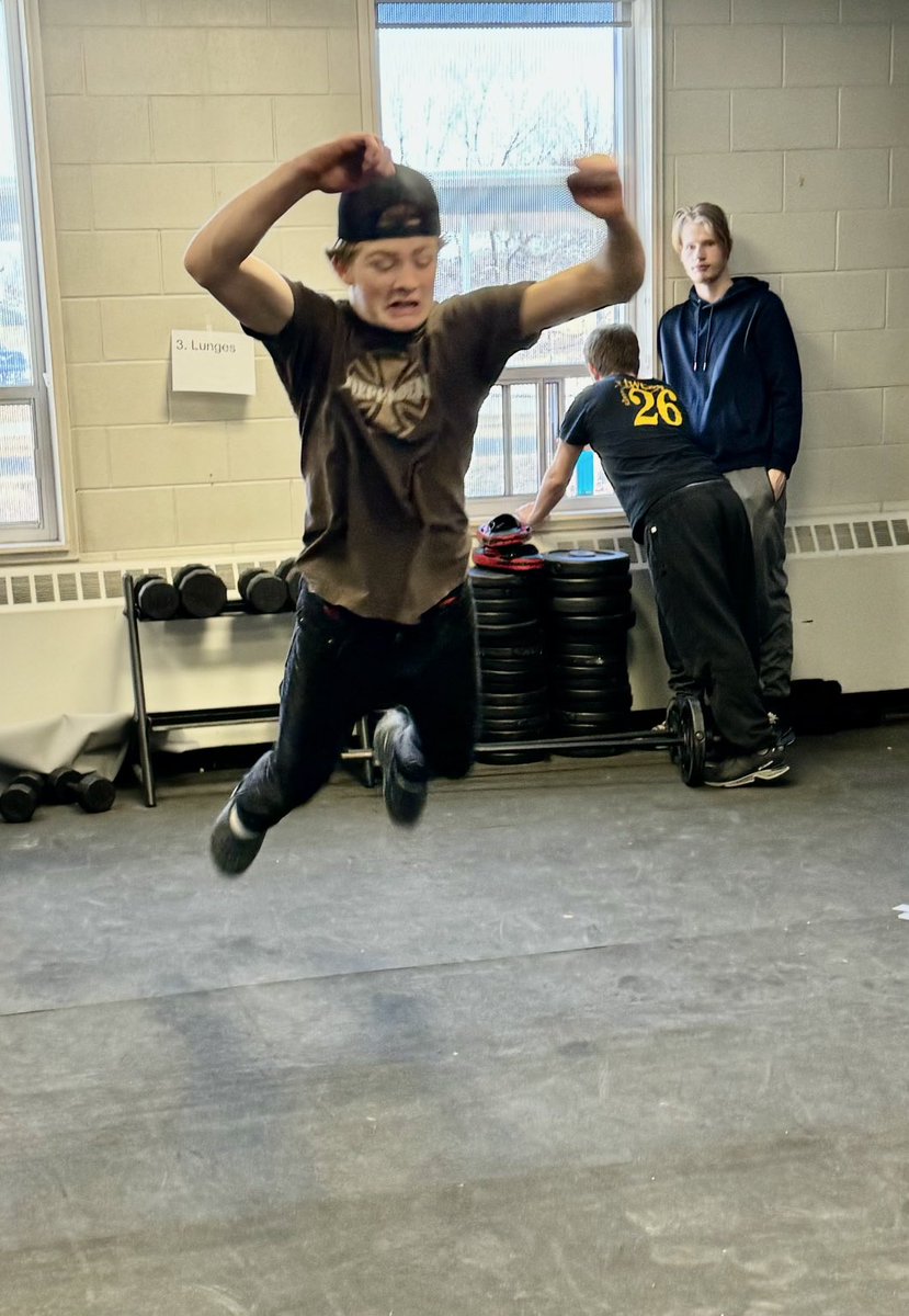 Witnessed some amazing leadership from our PAL buddies today! ⁦<a href="/LaSalle_LDSB/">La Salle Secondary</a>⁩