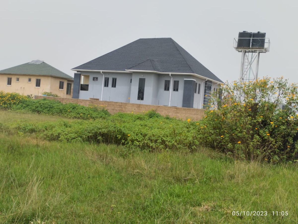 Jos_RealEstate's tweet photo. ‼️‼️‼️‼️

LAND FOR SALE: #PriceReview 

6 and a half plots for sale in a serene area of E-close, David Lot, Atiku Street Rayfield

Price: 12m per plot and 70M for all. 

Plots can be sold in bits of two plots minimum

Location: Atiku Street, Rayfield Jos

Title: R of O https://t.co/iCbaUWDZJq