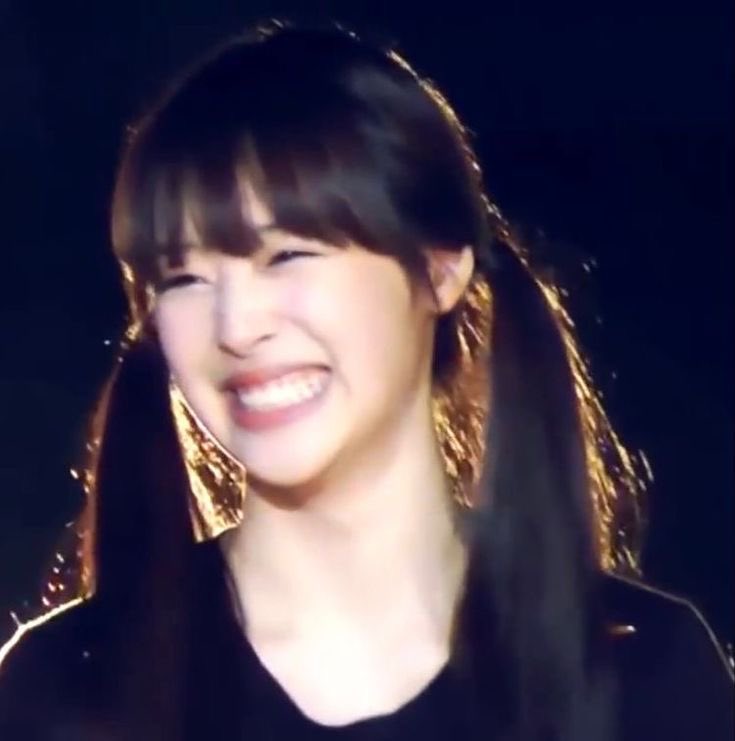 jjongrithinker's tweet image. HER!!