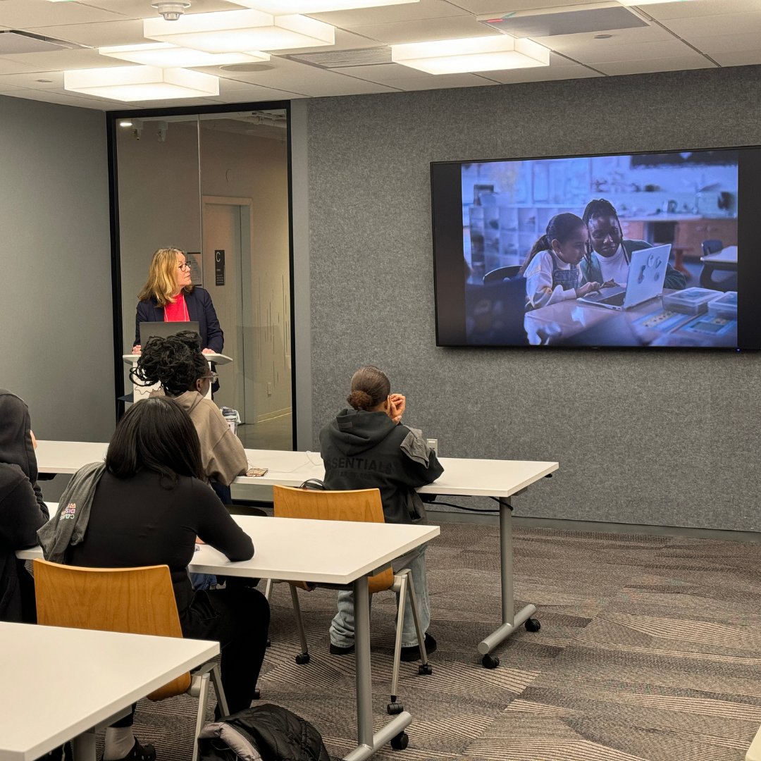 We had a blast welcoming students from Bronx Legacy High School at our NYC offices for #CareerDiscoveryWeek organized by @NYCSchools and @Partnership4NYC. Check out a few highlights from the day! #RedCubeProud