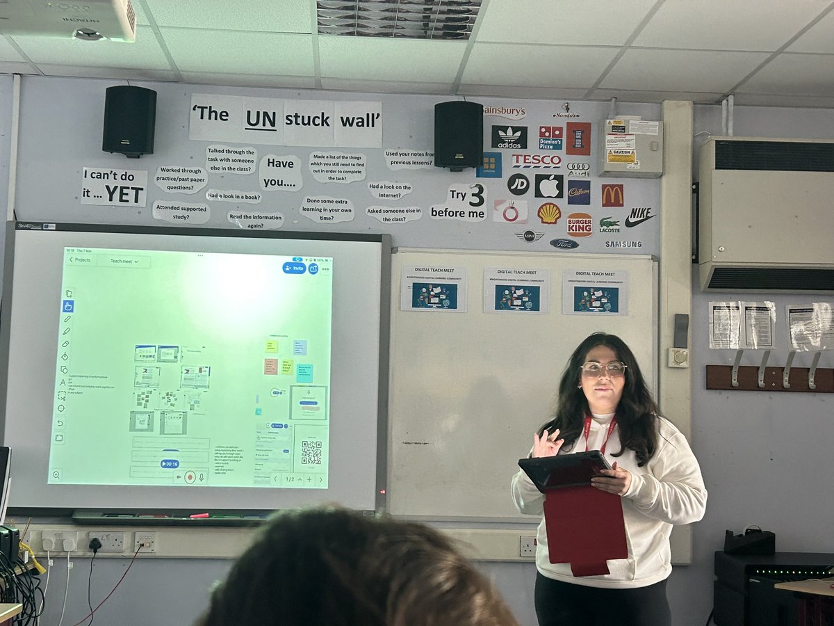 GLouDoh6's tweet photo. What a fantastic Teach Meet today with our digital learning community. Thank you Knightswood Secondary for hosting and a huge thank you to @MissHopkins14 @gillies_maggie @miss_mackinnon1 for supporting our first event. @ClydePrimary #ClydeDigi https://t.co/C8cGx6IjoM