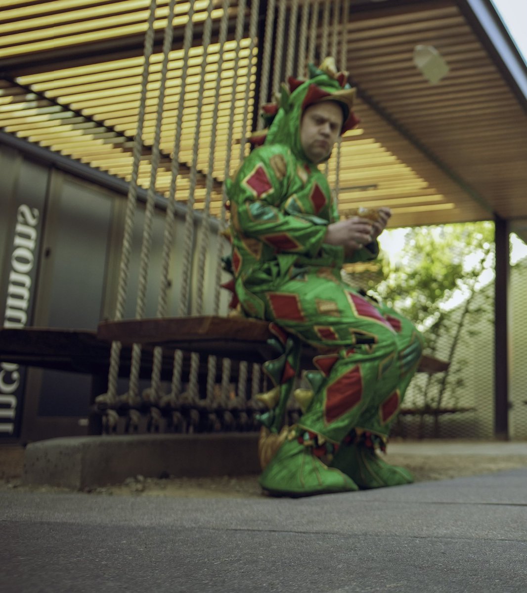 thepiff's tweet photo. Definitely not photoshopped #magicdragon https://t.co/5zh3lmSORE