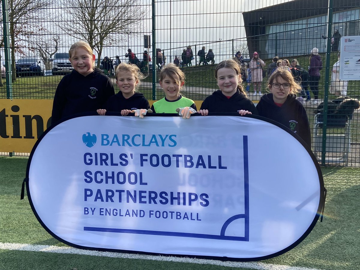 AtPicknalls's tweet photo. A fantastic celebration of girls football at St. George’s Park today. Proud of the Y3/4 girls who managed 1st and 3rd place and played some awesome football. 🏃‍♀️⚽️🏆@Eaststaffssp @Picknalls #LetGirlsPlay https://t.co/6yBBUPd27t