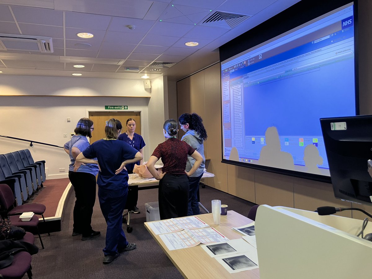 UhmbtEdCentre's tweet photo. Fantastic Sim Afternoon for F1 Doctors in Training at RLI. Organised and delivered by our very own F1βs Dr Oliver Mann, Dr Anushka John and Dr Sophie Marsh. Well done everyone. #SupportingDoctors #supportingpatientcare https://t.co/HTjqMox9fy