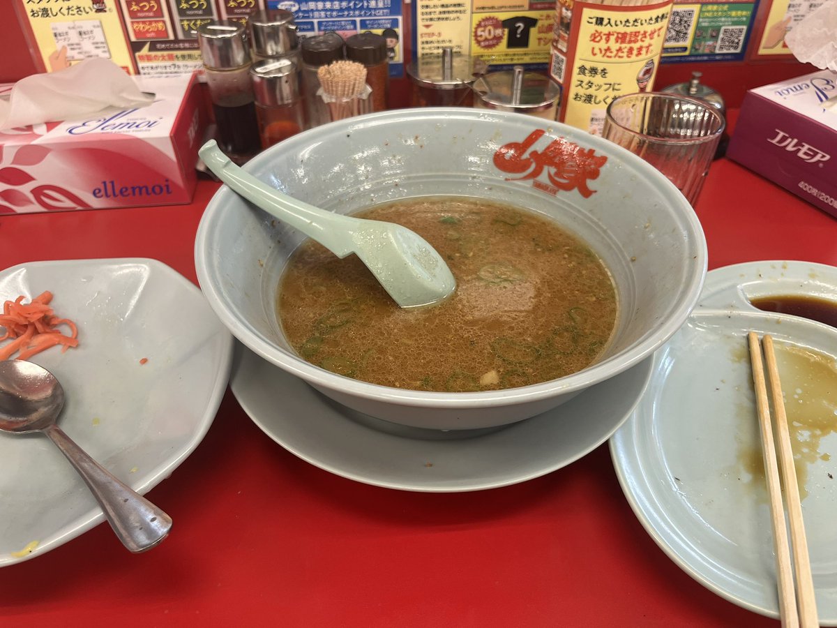 bei0212's tweet photo. 朝ラー！ダイエットてなーに？
大満足でした笑 https://t.co/H5If6THEfp