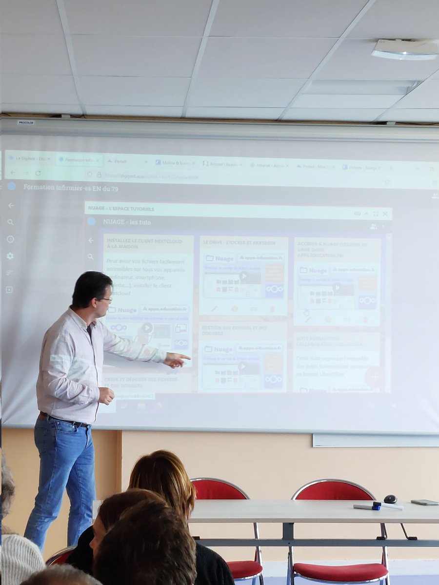 catherine sentis tweet media