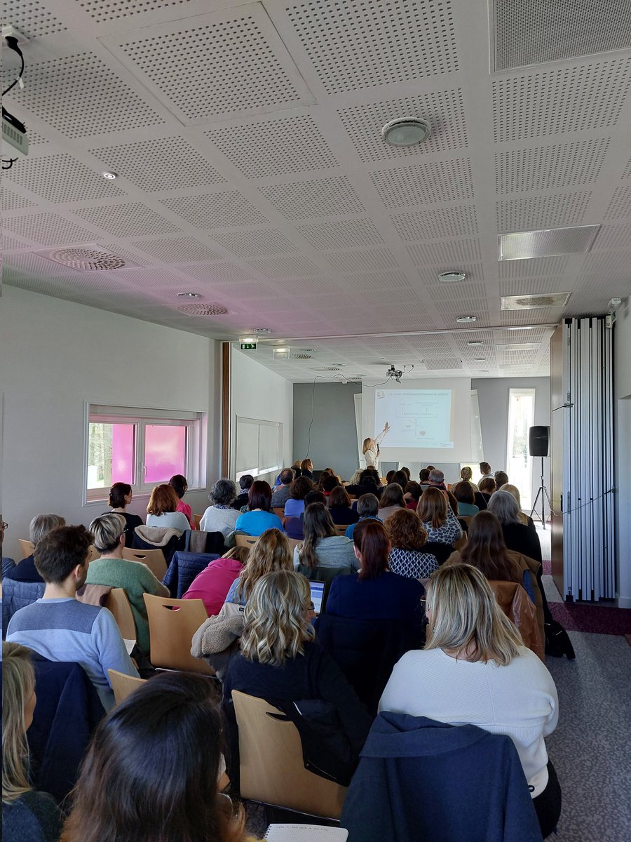 Journée départementale des personnels infirmiers
▶️sensibilisation sur :
les troubles des comportements alimentaires /
écrans / addictions
▶️présentation et prise en main de Apps Education .
🙏aux référents SRANE 79
L Chardavoine/E Allard /J Sentis
<a href="/DSDEN79/">DSDEN Deux-Sèvres</a> <a href="/v_guggiari/">Guggiari Véronique</a> <a href="/Eallard79/">Emmanuel Allard</a>