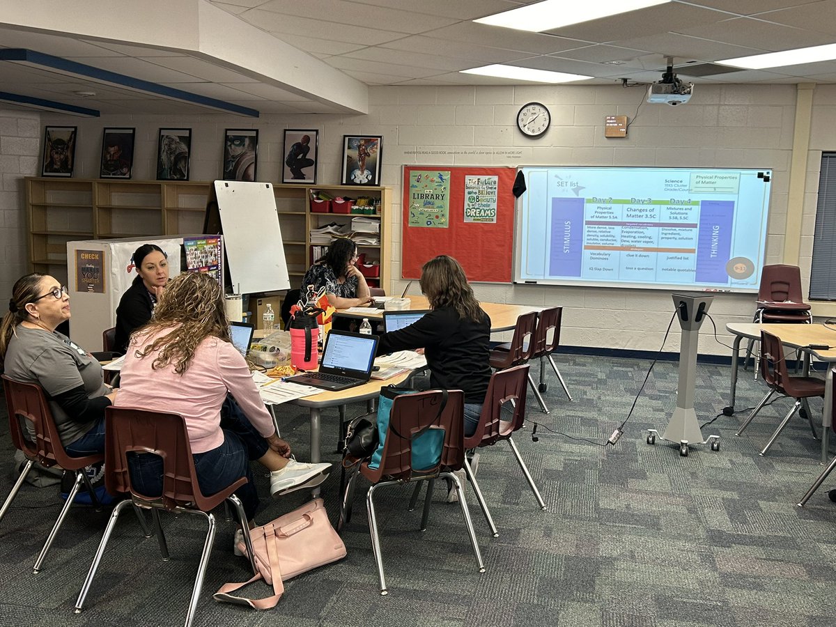 🤘🏻🤘🏻🎸🎸Rock on! Dedicated teachers and SCEIs committed to their students join @mvelarde_CI during their intersession to plan their Science STAAR Rockin' Review! @CCrosse_CI @SISD_CI