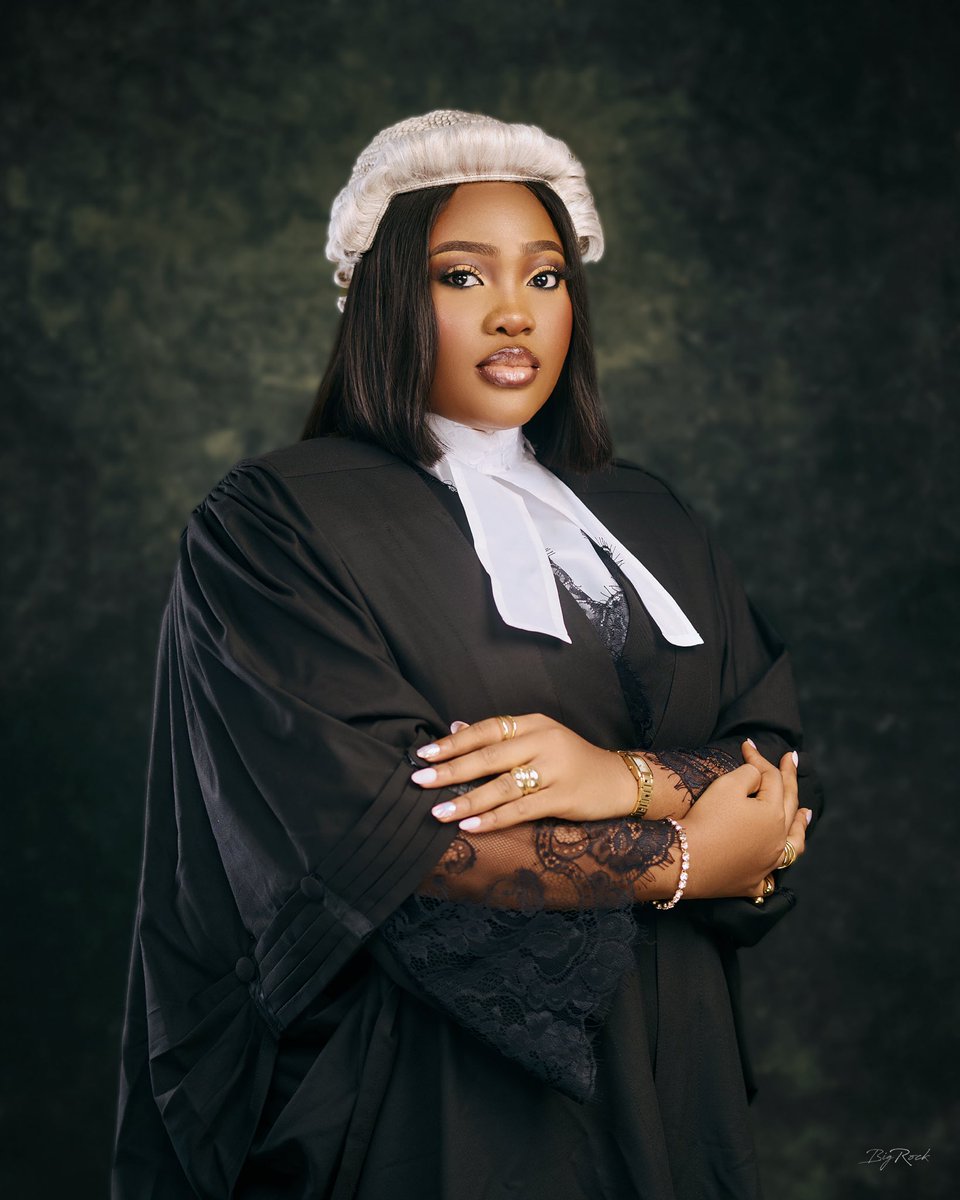 adesuwa_'s tweet photo. Earlier today, I was called to the largest bar in Africa.

Allow me to re-introduce myself;

A.J Erhabor Esq. LL.B (FIRST CLASS) B.L (FIRST CLASS) ACiArb(UK)

Forever grateful to God. https://t.co/E2rMmfHyDW
