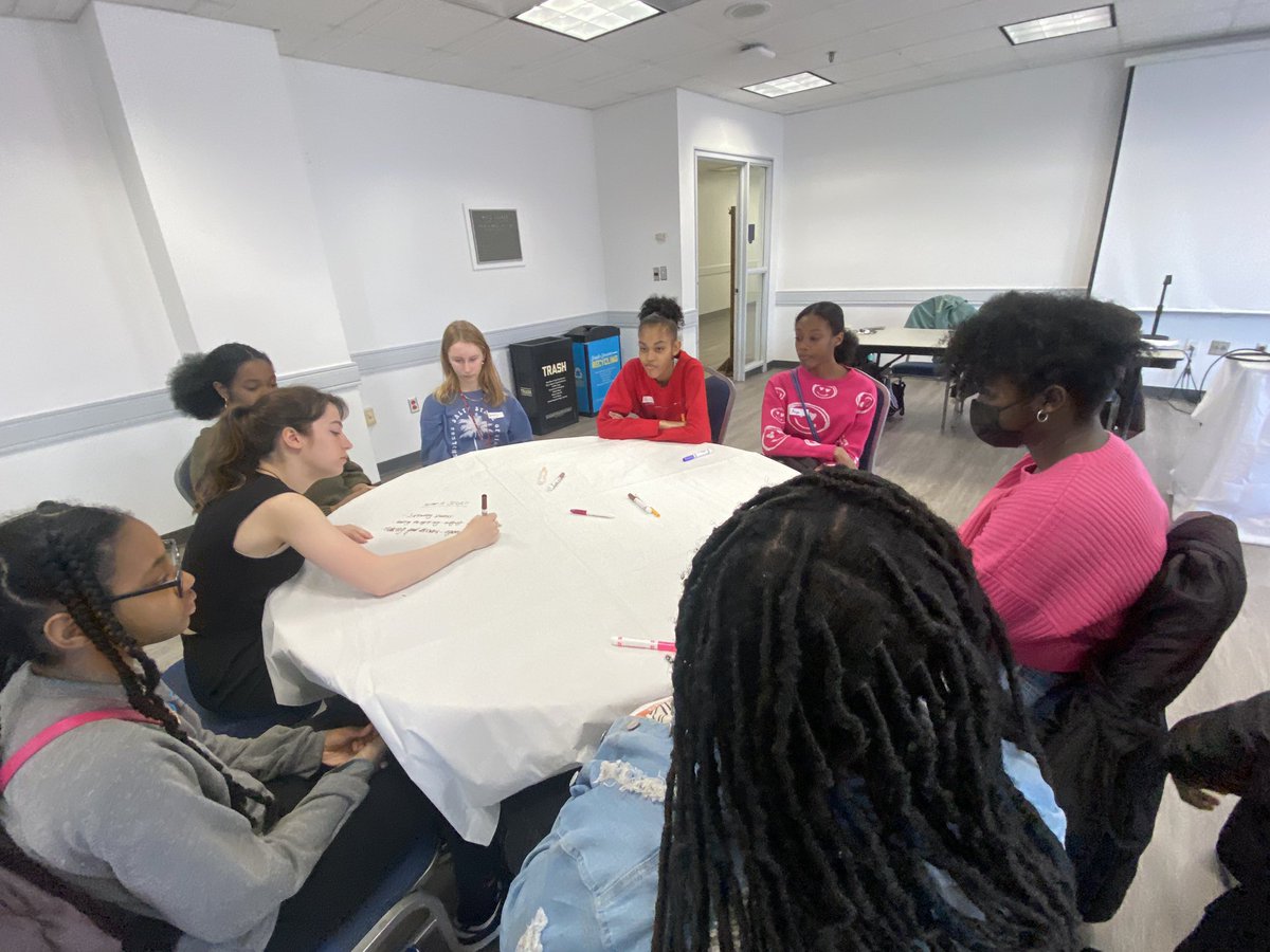 Today, students from Eliot-Hine United Nations visited George Washington University to hear from representatives of their Student Government Association about student leadership. We brainstormed goals and community agreements that our students will use to better Eliot-shine.