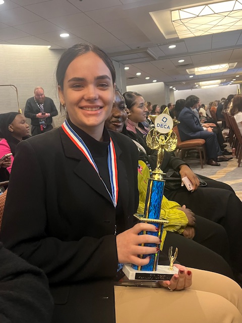 Congratulations to senior Erika Infante who placed 3rd in the state in Marketing Communications for DECA.  This qualifies her to compete at the National level in Anaheim, CA in April.  @doss_business