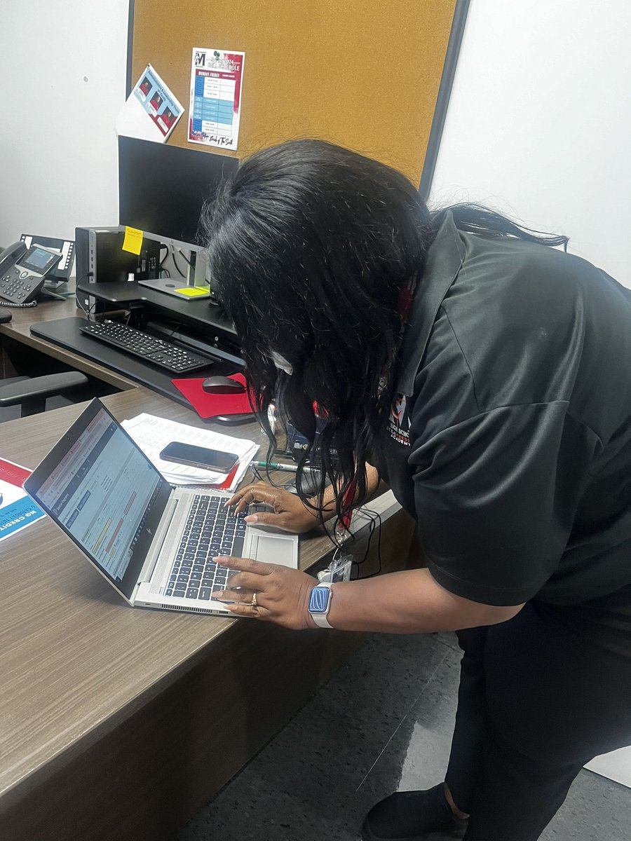 Dr. Julie Williams AP finishing IAT plan in HISD connect @HISD_IAT today as we countdown Spring break! @TeamHISD @madisonmarlins @HISDStudentSpt @HisdSouth @StaceyCourt7 @LibraEducator @nperez10 @ChelseaStJulie2