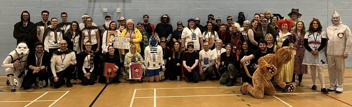 CastlefordAcad's tweet photo. Happy World Book Day from the staff at Castleford Academy! 🌏📚🌞
#WorldBookDay2024 https://t.co/dB87LFCC4y