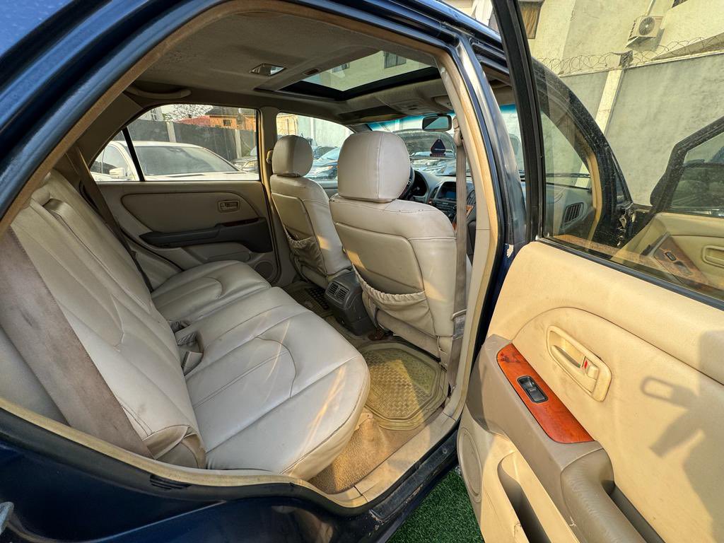 Lit_Autos's tweet image. Lexus RX300
1999 model 
Preowned 
2.3m 
Magodo phase 1