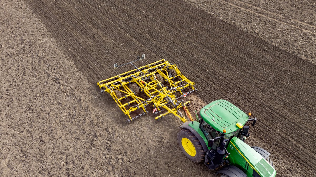 Revisiting AGRITECHNICA’s star 🌟: the VERSATILL VO 6000L. It’s not just a cultivator; it’s a revolution in soil preparation. Tailor it to your terrain and witness the transformation. #VersatilityAtItsBest #AgriculturalTech
