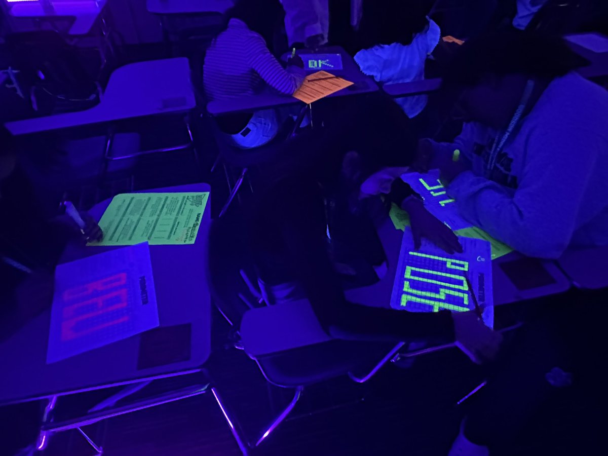 It’s Glow Day @goodsongms in 6th Grade Math! 💚💛🩷💜🩵#WhatsGoodAtGoodson