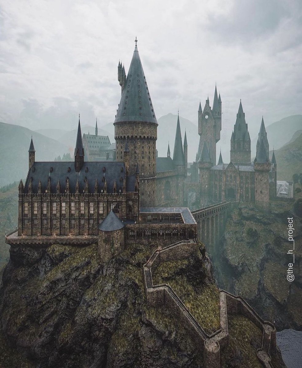TheDailyHPotter's tweet image. Hogwarts 🤩