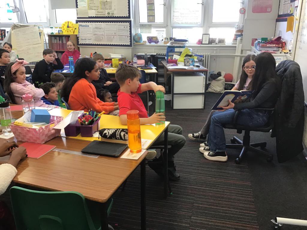 Thanks to Oliwia's Mum who came into read to P5 in her own language while O translated for her classmates #LiteracyWeek2024 @childreadchamp @EALGlasgow @GCParentsGroup