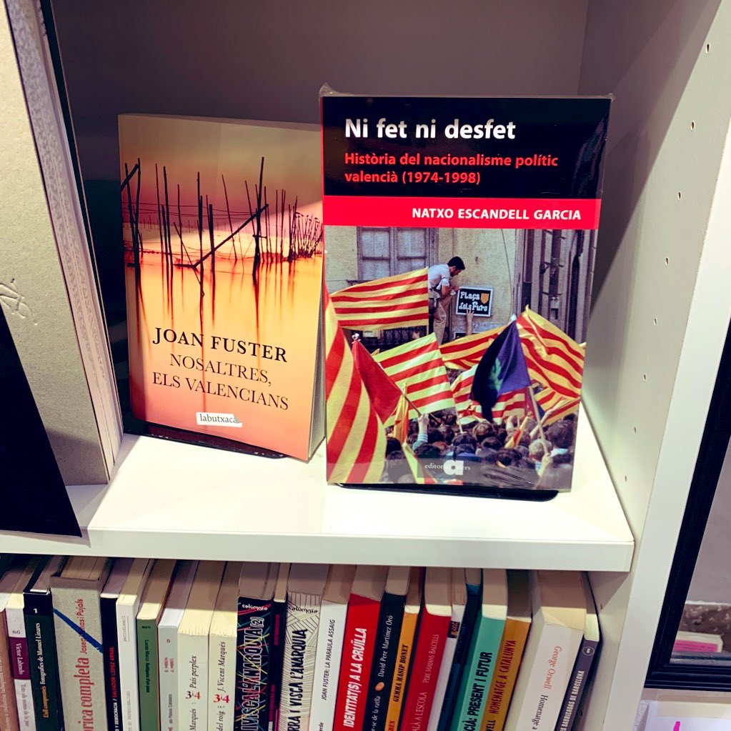 Que a <a href="/LaRepartidora/">La Repartidora</a> estic al costat de <a href="/FusterCadaDia/">Joan Fuster i Ortells</a>! 😍