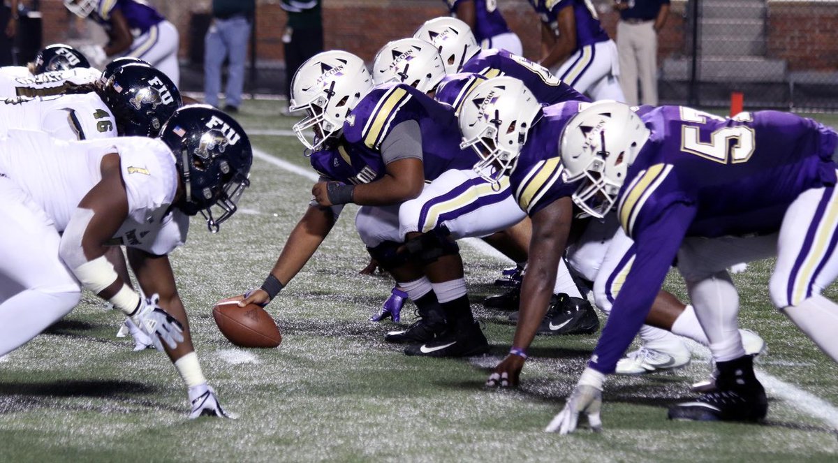 _iiamsupreme's tweet photo. I'm extremely blessed to receive my second HBCU offer from Alcorn State University 🟣🟡! @Taylor_DwayneJr @Coach_Davis15 @SidFor6 @ShedrickMckenz2 https://t.co/9EogJaYooJ