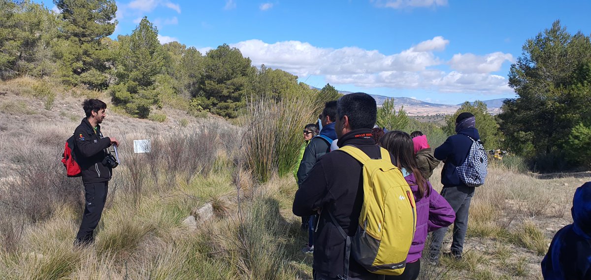 Ya podéis ver lo bien que lo pasamos el pasado domingo los asistentes a la 3ª ruta organizada por el Club de Senderismo Nacho Marcos, AMPA Severo Ochoa, visitando <a href="/SierraLaPilaPR/">Parque Regional Sierra de la Pila</a> .
facebook.com/ampasevero/pos…
#JuntosSumamos #Naturaleza #Senderismo #regiondemurcia