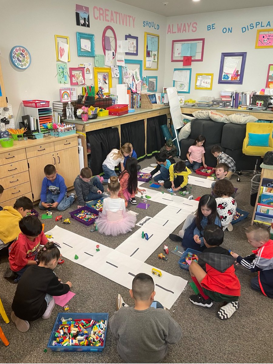 IBinBSD's tweet photo. IB PYP Kindergarteners making map symbols out of #Legos for “Bookville” with our AWESOME #Lombardi librarian Miss Alica #IBexperience #BurtonExperience #IBlearners #primaryyearsprogram https://t.co/Wok4Aluo3I