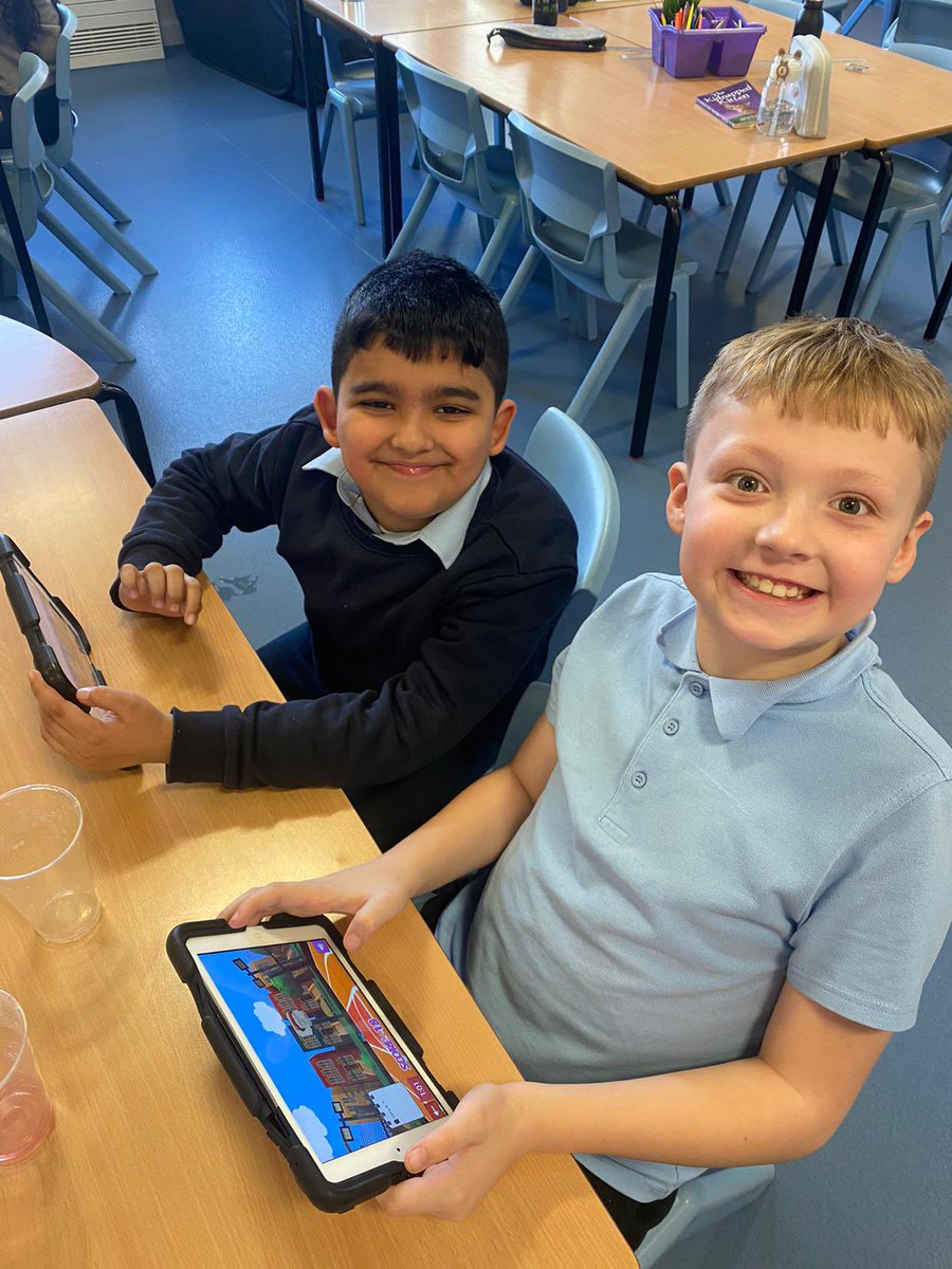 BurghPrimary's tweet photo. Burghโs Thursday SumDog Club was lots of fun today @EducationSLC @SLCNumeracy @sumdog #Sumdog #makingmathsfun #TeamBurgh #DREAMBigatBurgh https://t.co/wktcqMoJPD