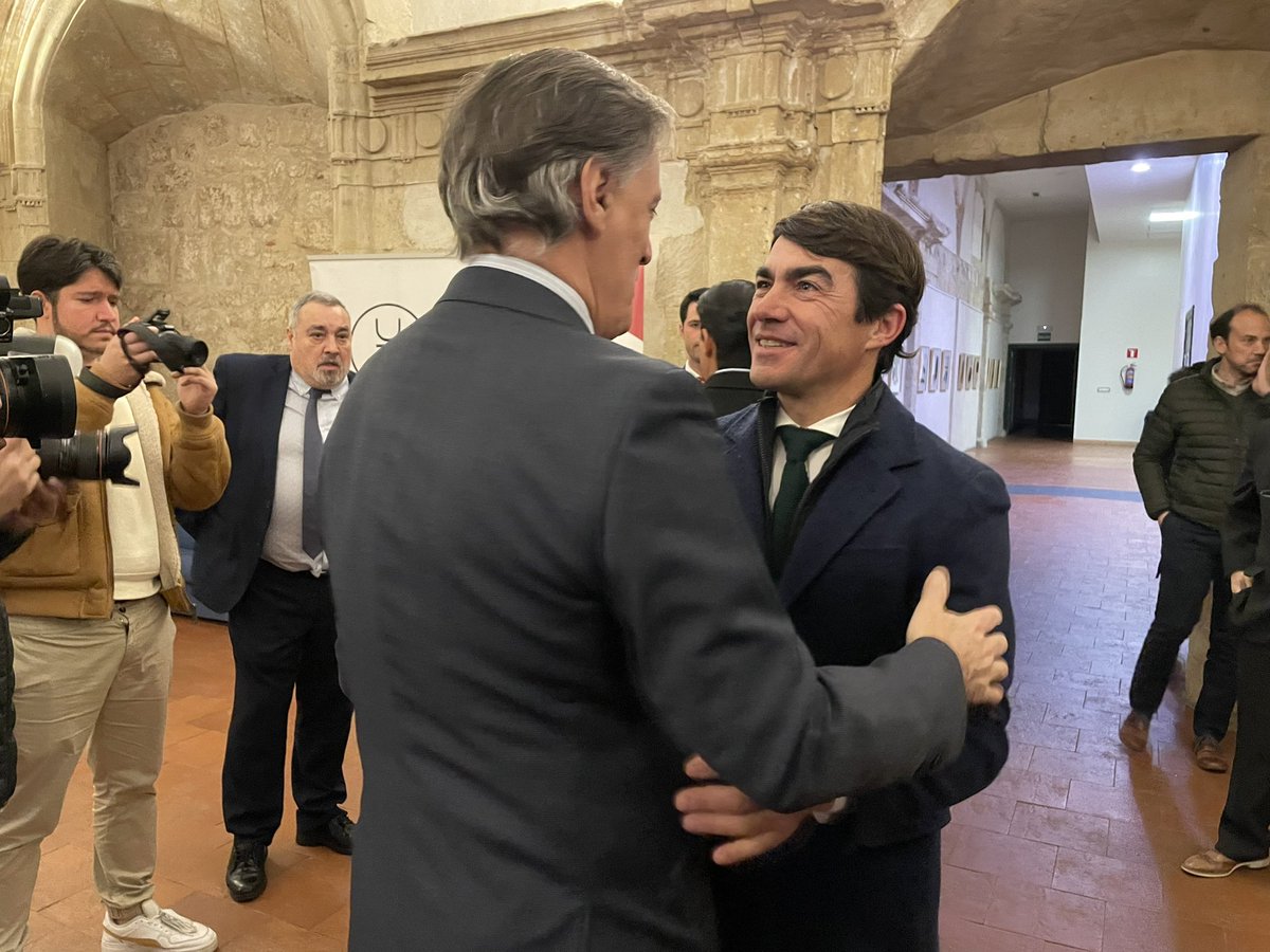 CGCarbayo's tweet image. #Salamanca es tierra de toros y toreros. De insignes ganaderías y grandes figuras que han hecho historia por su elegancia, estilo único y poderío.

🏆Está noche en la Gala Cultural Taurina de la @FTHelmantica hemos reconocido a los profesionales, ganaderos y triunfadores de la…