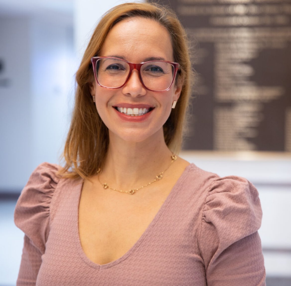 JournalAlcohol's tweet photo. Please help us welcome the one and only Dr. Zoe McElligott to the #Alcohol editorial board @nanopharmNC https://t.co/9R0lYitx25