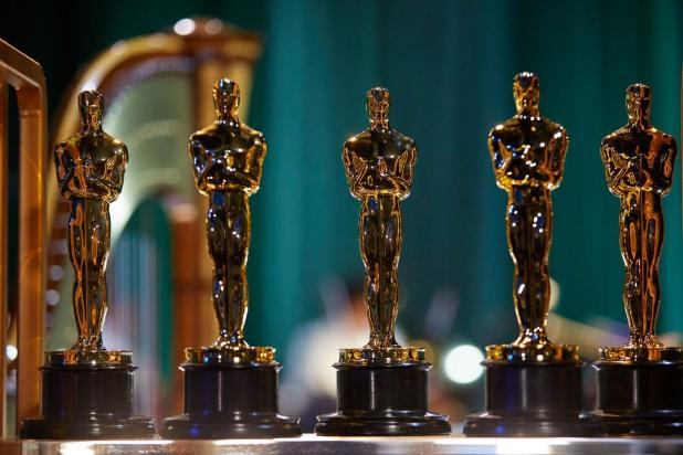 Oscar predictions and picks for Hollywood's biggest night! Will Oppenheimer hit the Academy Awards like a nuclear bomb? #Oscars 
thatshelf.com/oscar-predicti…