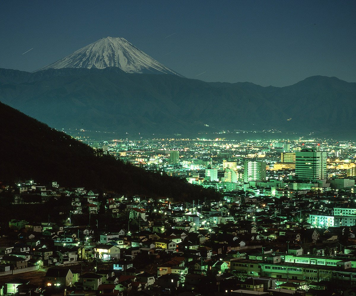 街並みの彼方に

甲府市で以前撮影

#富士山　#夜景　#mtfuji