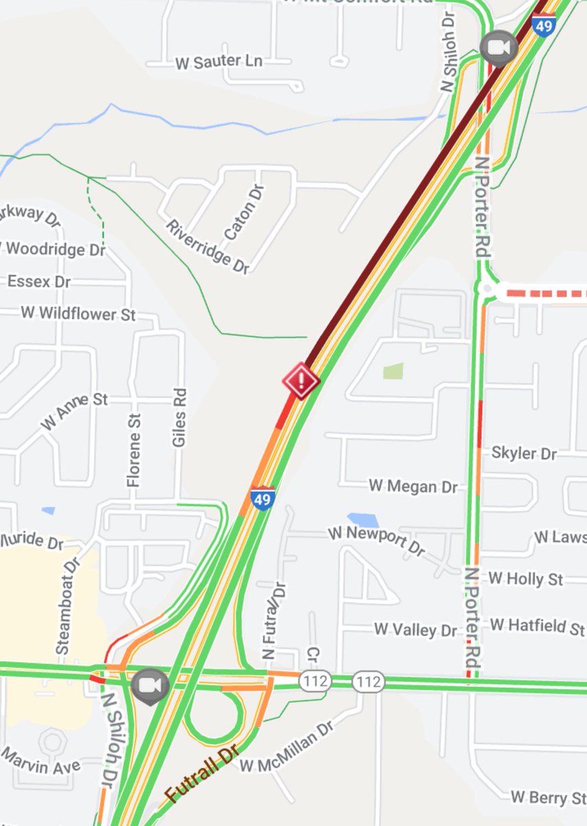 🚨 Traffic Alert (Washington County)
An accident on I-49 going southbound at mile marker 64.3 right before Wedington, has the right and center lanes blocked. #nwatraffic #arkansas #NWATrafficAlert