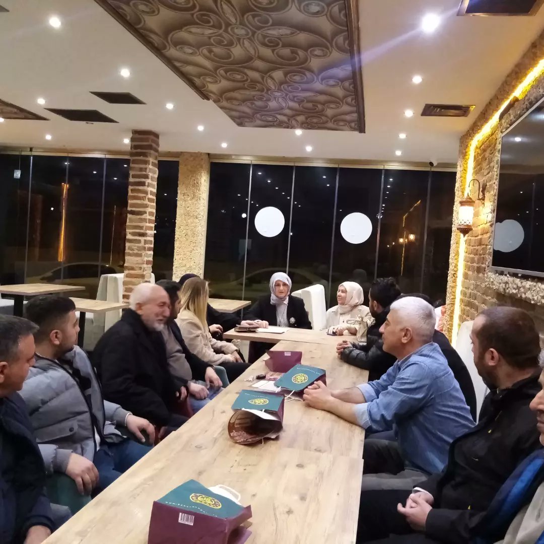 Tatlısu mahallesi için toplandık hangi projeleri yapacağımızı konuştuk. Emek olmadan yemek olmaz...
Gönüller ilgi alaka hizmet bekler İnşaAllah tam kadro çalışacağız...