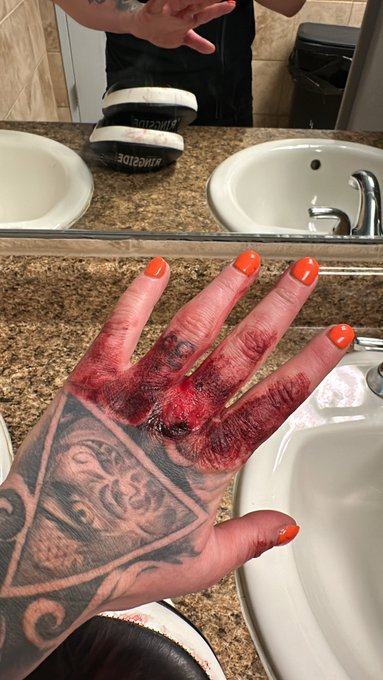 Good work today 😅 https://t.co/9et4gmIGwu