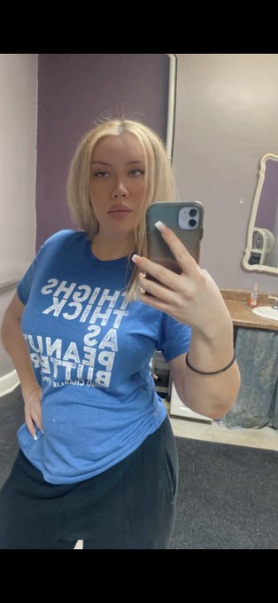 Just got my hair done. Am I your pretty girl? Follow me on all platforms to see more #facebookdown #beautifulgirl<a href="/tag/model"class="tags"><span>#model</span></a><a href="/tag/texas"class="tags"><span>#texas</span></a><a href="/tag/follow"class="tags"><span>#follow</span></a><a href="/tag/lips"class="tags"><span>#lips</span></a><a href="/tag/thick"class="tags"><span>#thick</span></a><a href="/tag/single"class="tags"><span>#single</span></a><a href="/tag/beautifulgirl"class="tags"><span>#beautifulgirl</span></a>