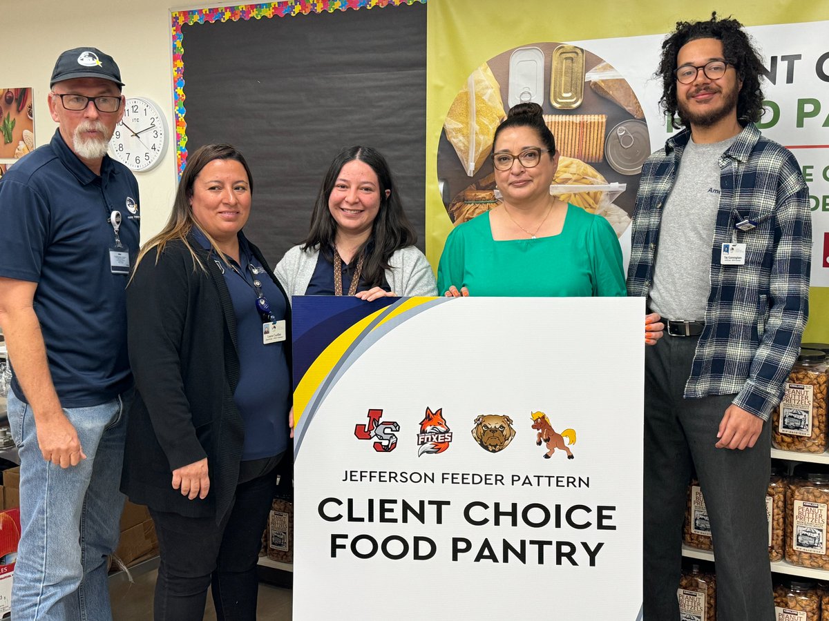 Superintendent @DsayavedraEPISD and her Leadership team visited @csepisd Client Choice Food Pantry this morning at CooleyElementary. The food pantry served approximately 100 families today from the Jefferson/Silva feeder pattern. #ItStartsWithUs